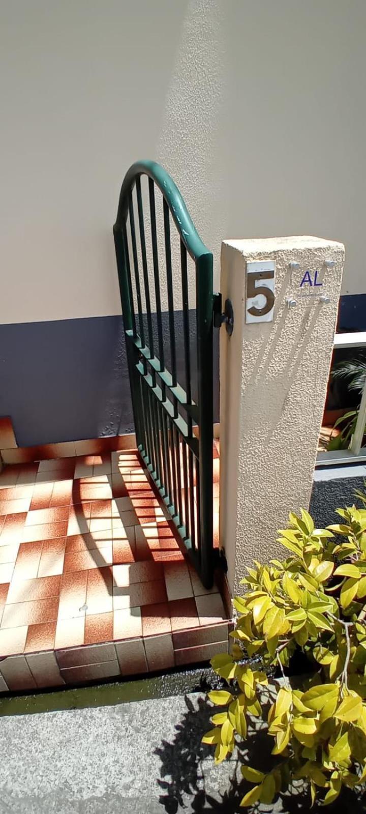Vitorio'S Guesthouse São Vicente Extérieur photo